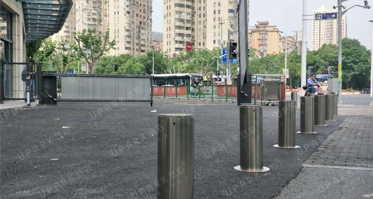 bollard