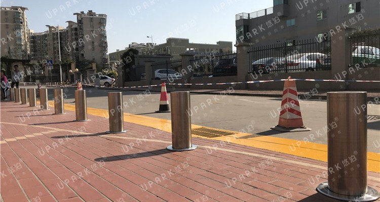 bollard