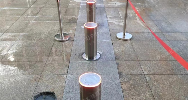 bollard