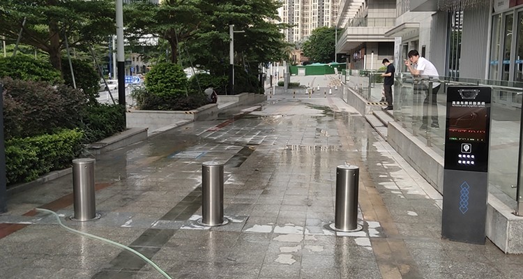 bollard