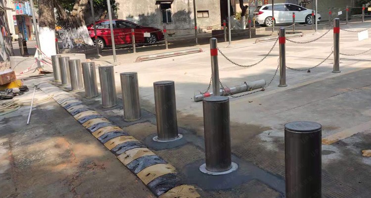 bollard