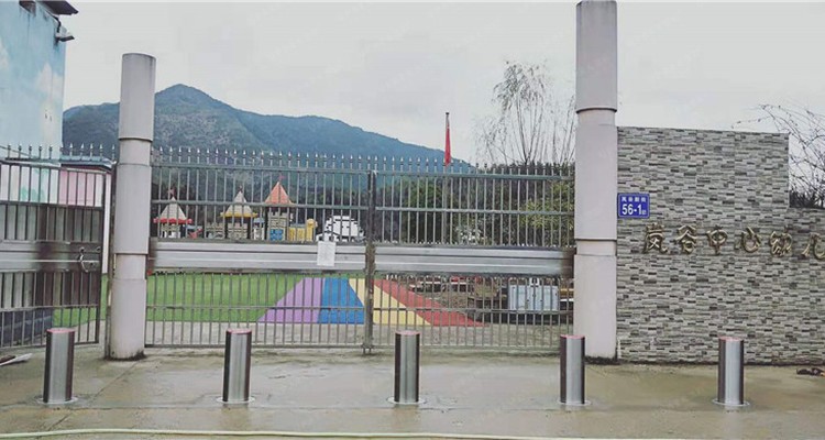 bollard