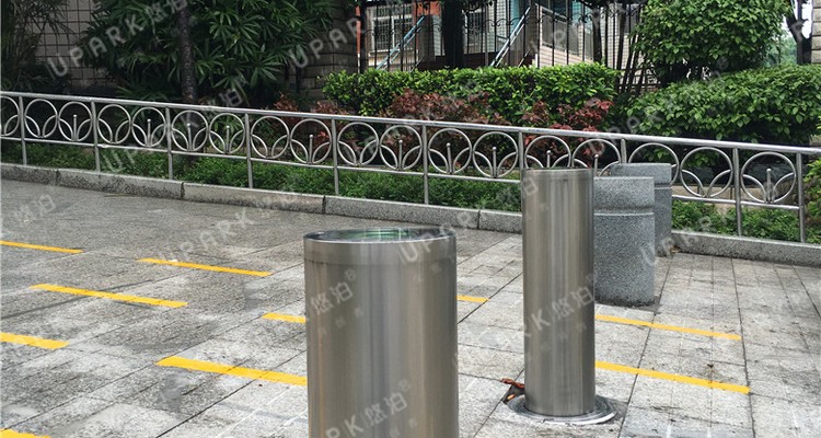 bollard