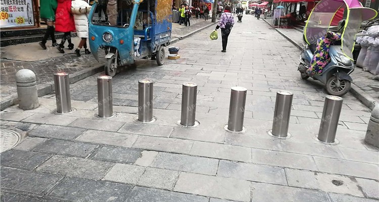 bollard