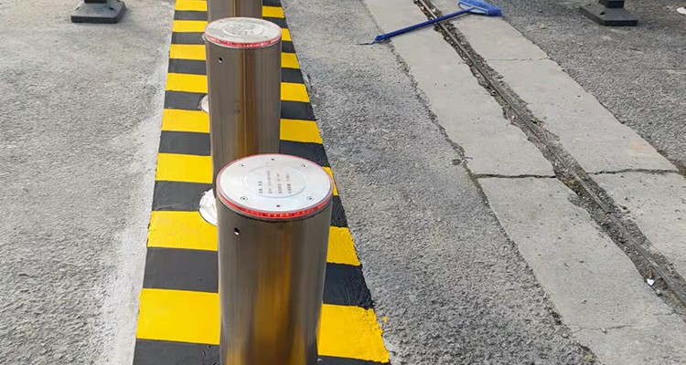 bollard