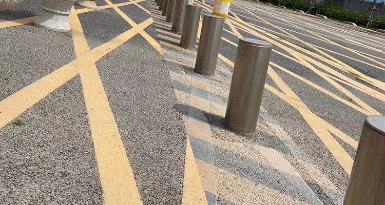 bollard