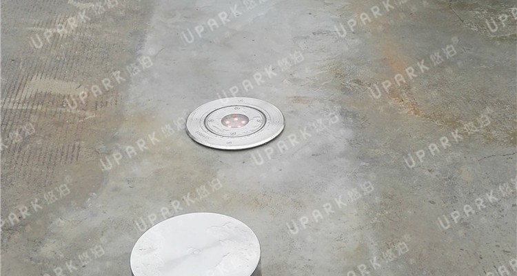 bollard