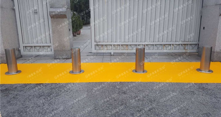 bollard