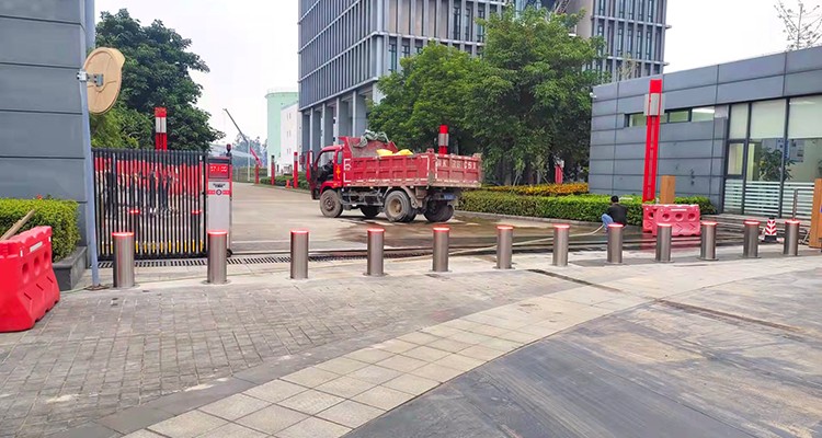 bollard