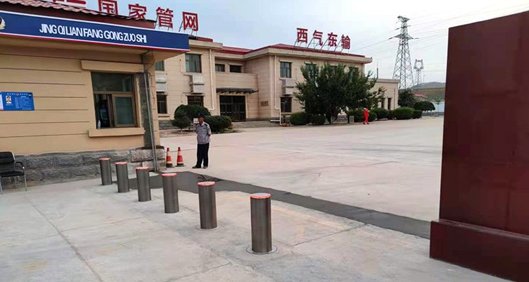 bollard