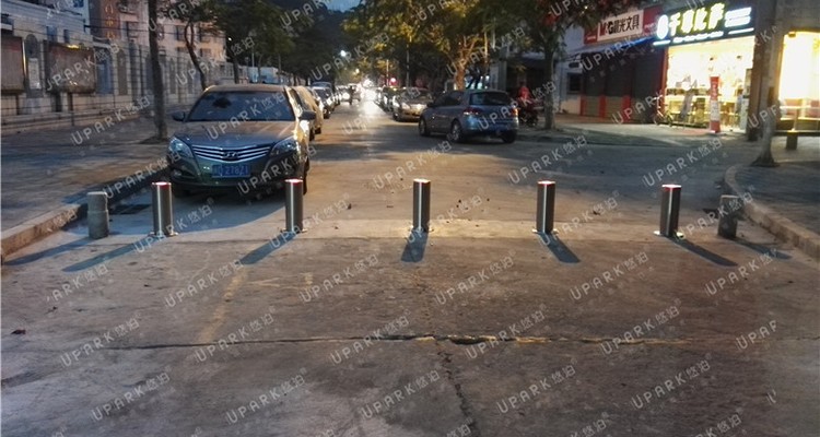 bollard