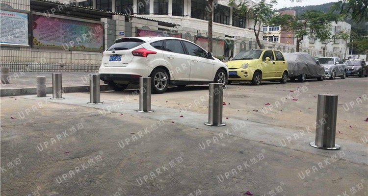 bollard