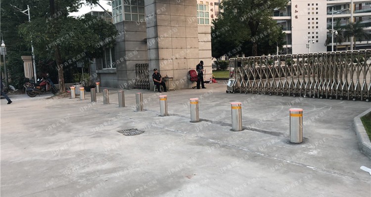 bollard