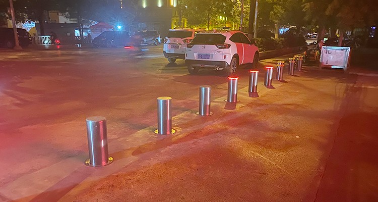 bollard