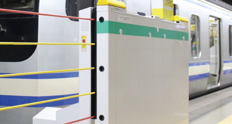 Rising cable barrier platform safety