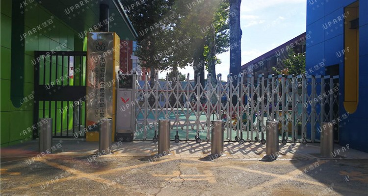 bollard