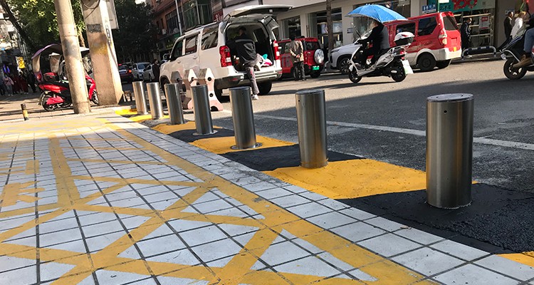 bollard