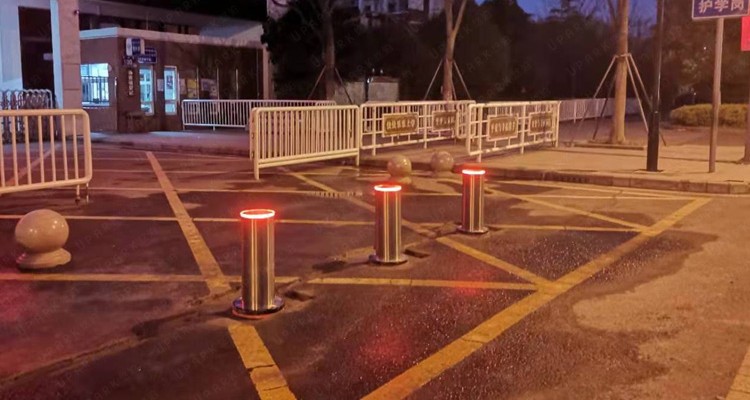 bollard