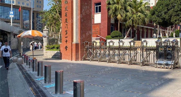 bollard