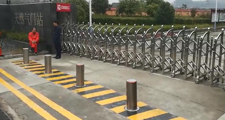 bollard