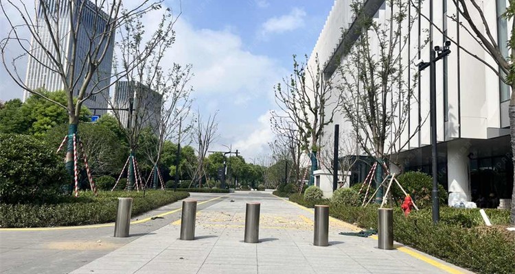 bollard