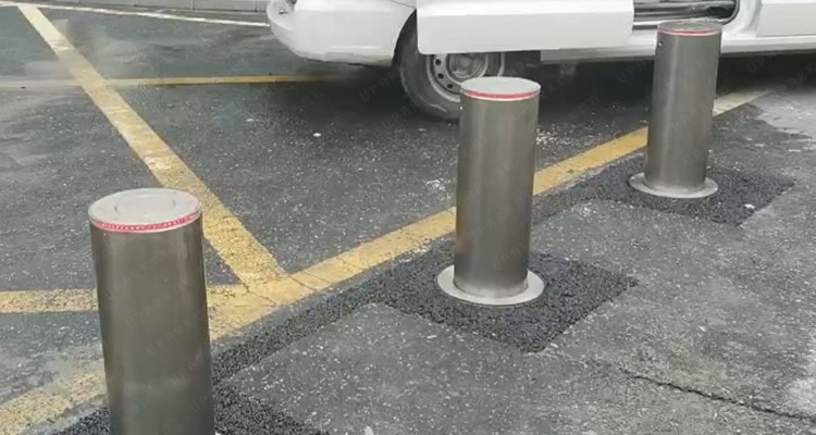 bollard