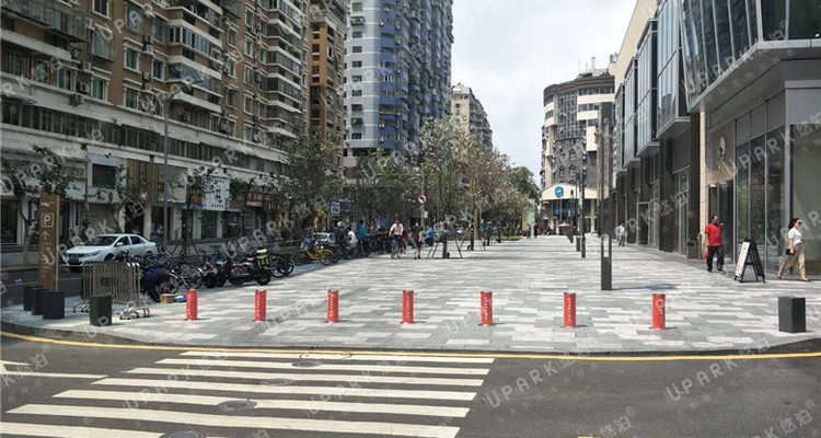 bollard