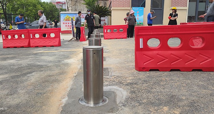 bollard