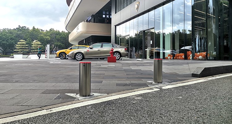 bollard