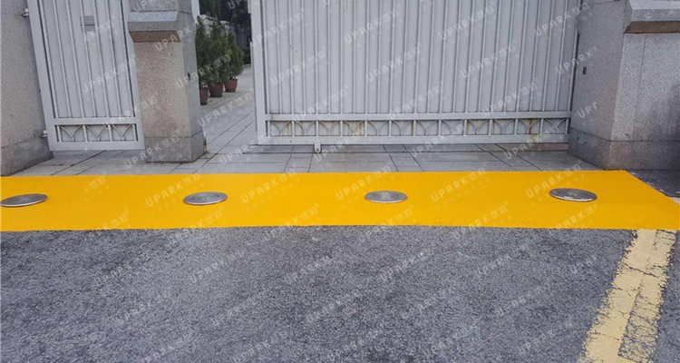 bollard