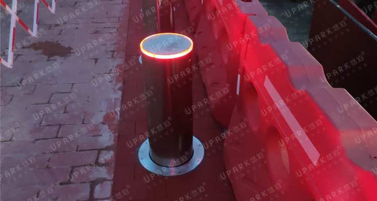 bollard