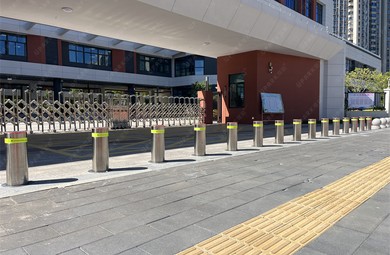 Automatic Bollards Lithuania: Driveway Security for Vilnius Luxury Homes and Lake Estates