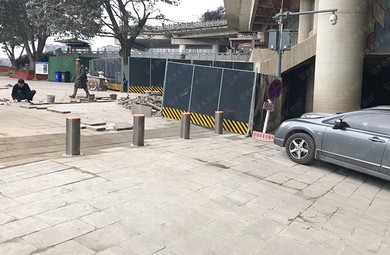 Hotel Entrance Bollards: Balancing Security with Guest Experience