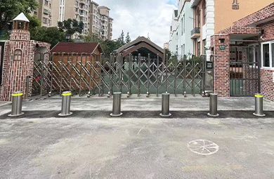 The role of Automatic Bollards in home car theft prevention and traffic management
