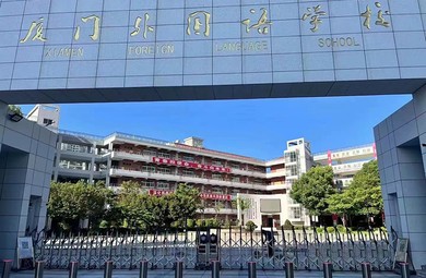 How Airports Use Bollards for Perimeter Security and Vehicle Access Control