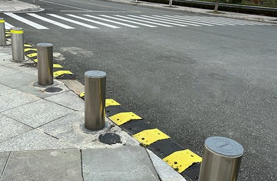 Why 36V DC Low-Voltage Automatic Bollards Are the Safer Choice for Public Spaces