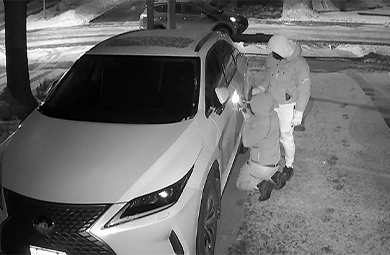 Why do personal home gate or garage need to install automatic retractable bollards?