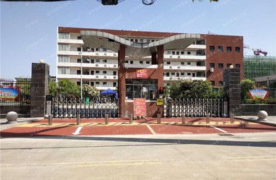 Bollard Solutions for Hospitals and Healthcare Facilities