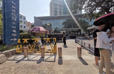 How Deep Should a Bollard Foundation Be? It Depends on Whether You Need Drainage