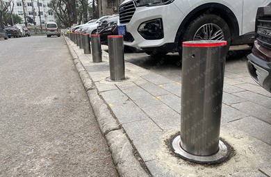 36V vs 120V/240V Bollards: Why Low Voltage is Safer