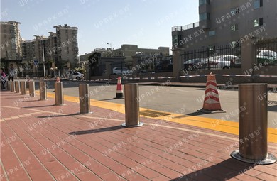 Why Cheap Automatic Bollards Fail — and What the Spec Sheet Won't Tell You