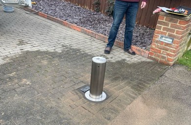 How to Choose Automatic Bollards? UPARK Tell You How to Do!