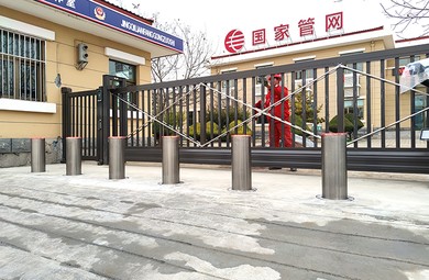 Automatic Bollards: 20 Questions Answered for Buyers and Specifiers