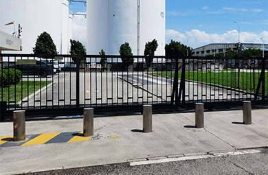 The Application Value of Electric Automatic Bollards in Security Protection for Financial Parks