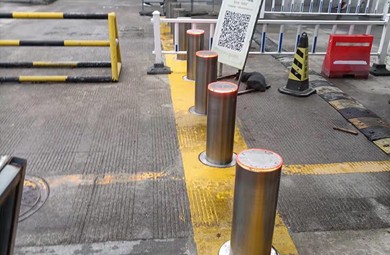 Solar-Charging Bollard Controllers: How a Wall-Mounted Battery Bollard Powers an Off-Grid Perimeter