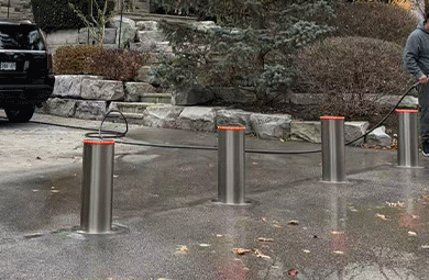 Urban Security Guard: UPARK Automatic Bollards
