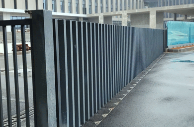 The automatic retractable fence is a modern access control device