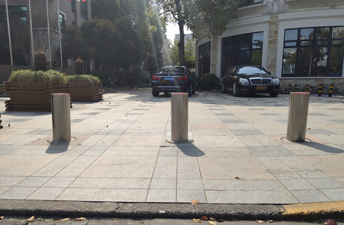 Importance of automatic rising bollards for providing pedestrians safety