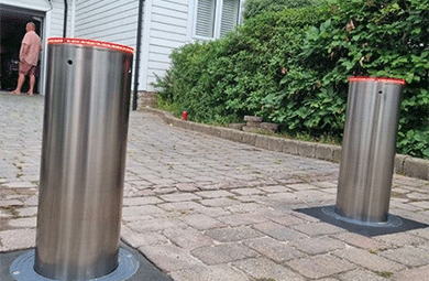 What is a Battery Powered Automatic Bollard?