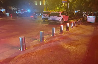 Temporary & Removable Bollards for Events: Complete Crowd Control Guide